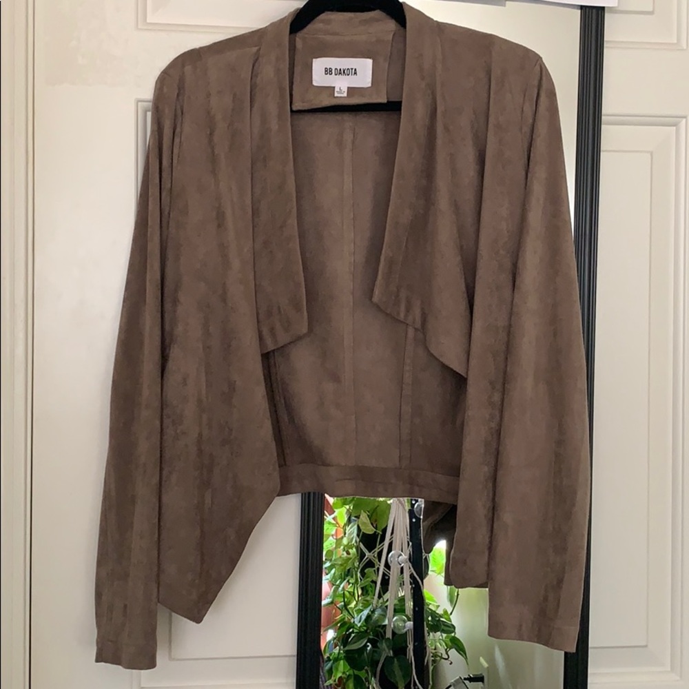 Soft brown jacket/cardigan